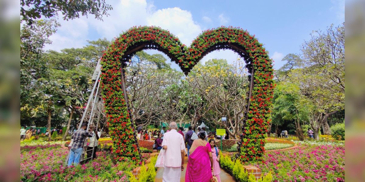 If you're on the lookout for a getaway with your special someone this Valentine's Day, the flower show is the place to be. (South First/Roshne Balasubramanian)