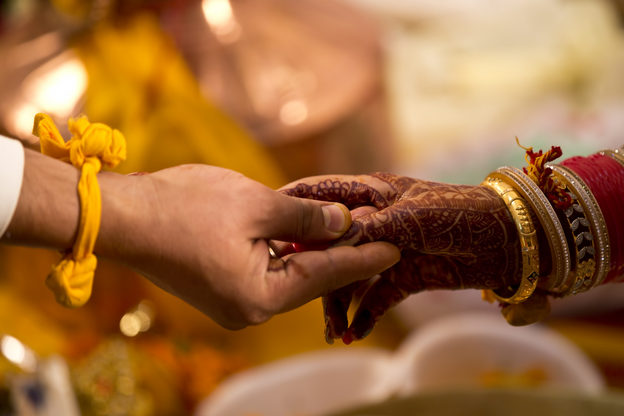 Law panel recommends comprehensive law to deal with NRIs, OCIs marrying Indian citizens. (iStock) NRI marriage registration