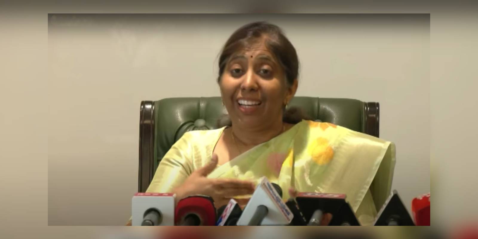 YS Sunitha addressing the press meet