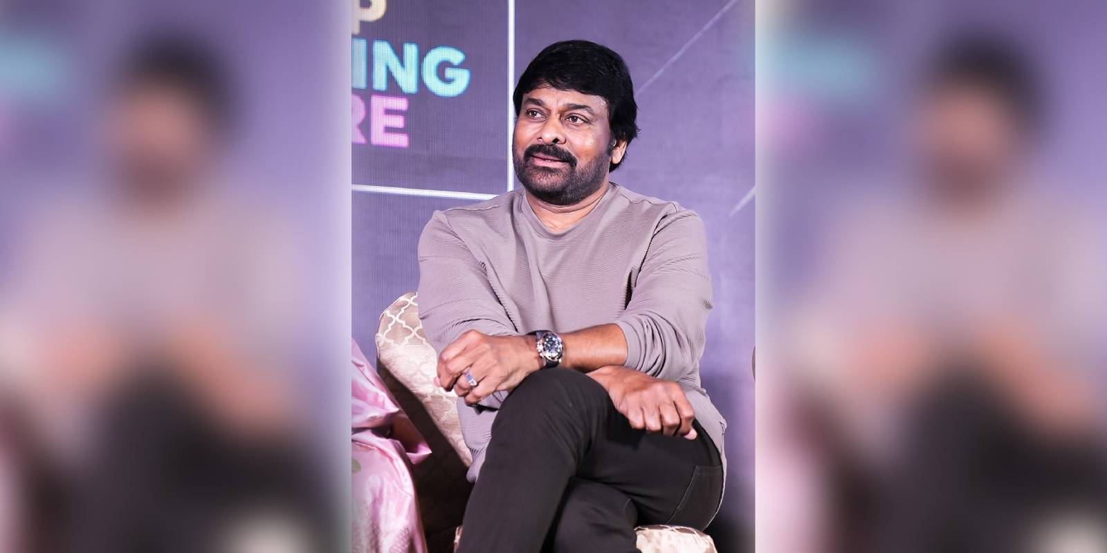 Chiranjeevi at the Savitri Classics book launch