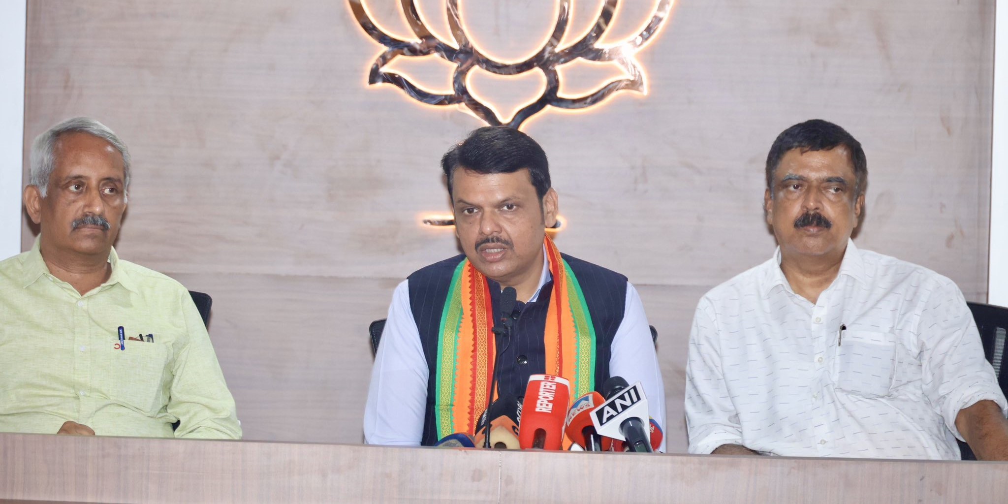 Devendra Fadnavis addressing press conference in Thiruvananthapuram. (X) Devendra Fadnavis addressing press conference in Thiruvananthapuram. (X)