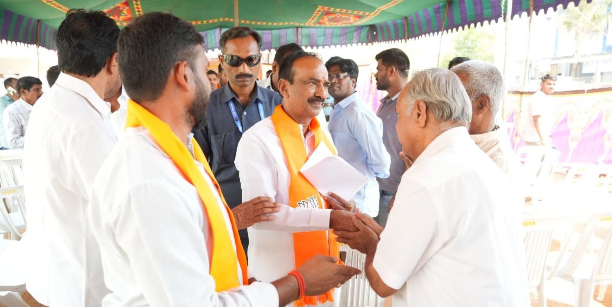 Eatala Rajender campaigning Eatala Rajender campaigning