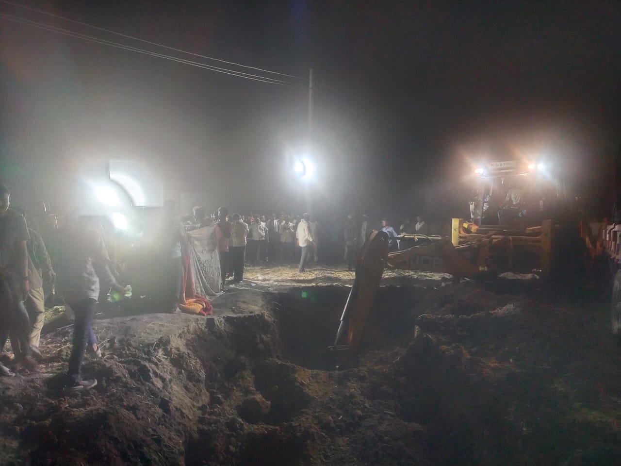 Karnataka Vijayapura India 2 year old Toddler Borewell Rescue Operation