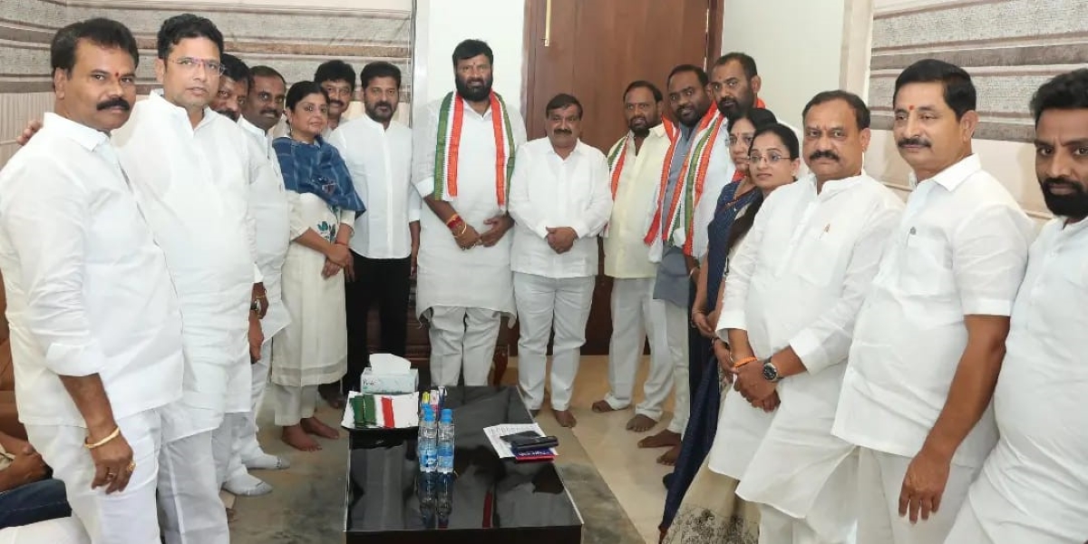 Kuna Srisailam Goud joined Congress in the presence of Revanth Reddy, Deep Dasmunsi and other leaders in Hyderabad. Kuna Srisailam Goud
