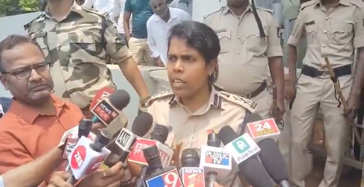 Hubballi Dharwad City Police Commissioner Renuka Sukumar speaking to media