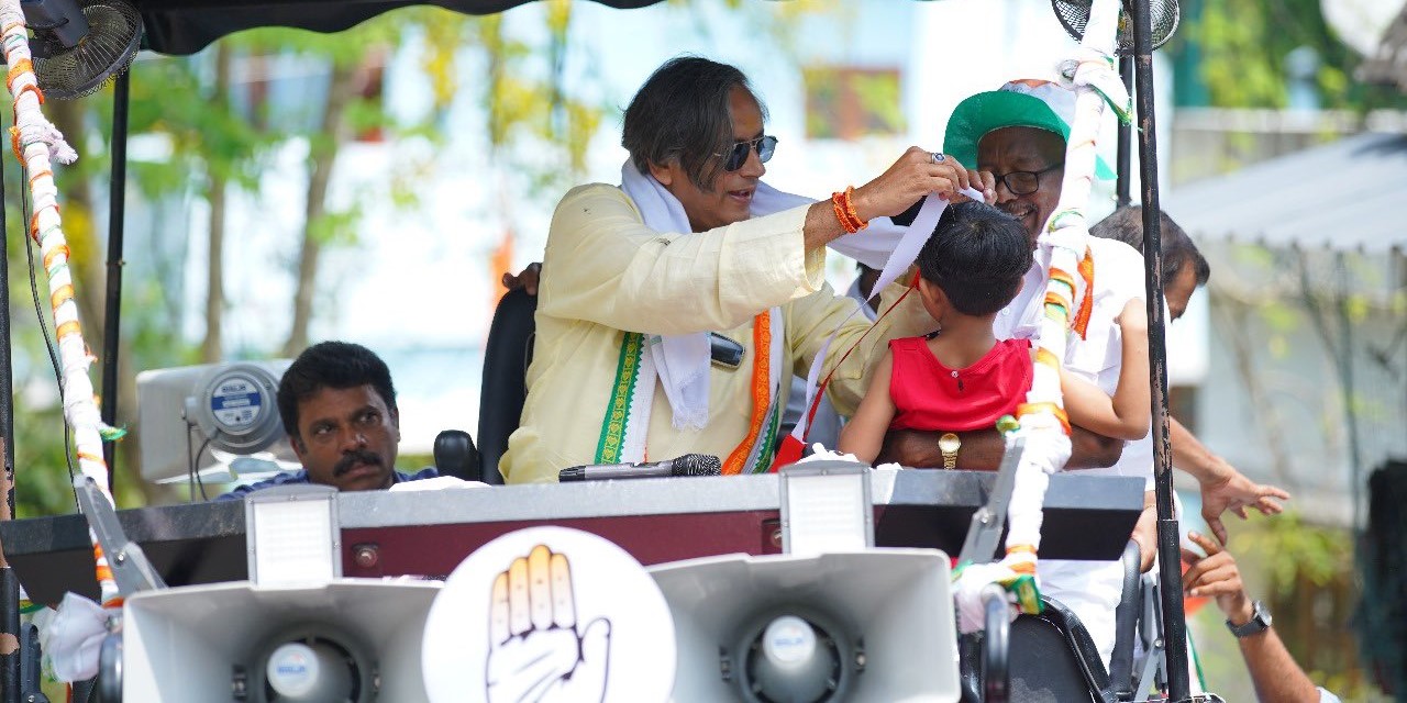 Shashi Tharoor during his campaigning. (X) Shashi Tharoor during his campaigning. (X)