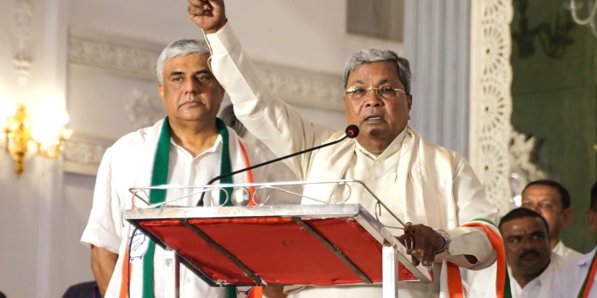 Siddaramaiah with MV Rajeev Gowda. (X) Siddaramaiah with MV Rajeev Gowda. (X)