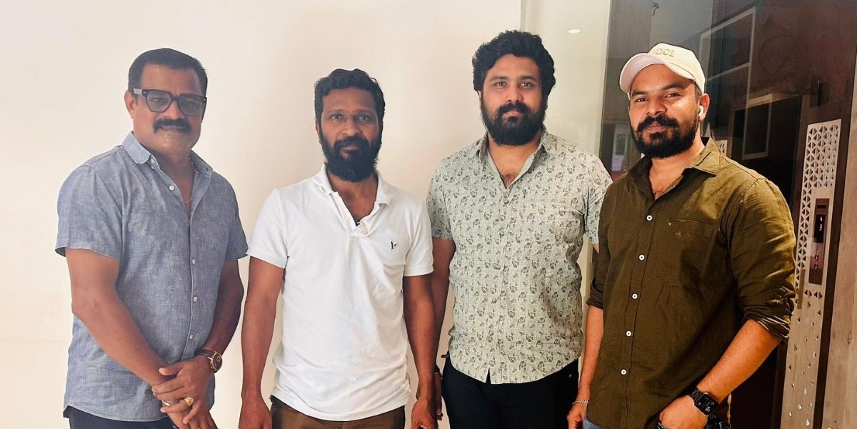 Team Ma Po Si with director Vetrimaaran Team Ma Po Si with director Vetrimaaran