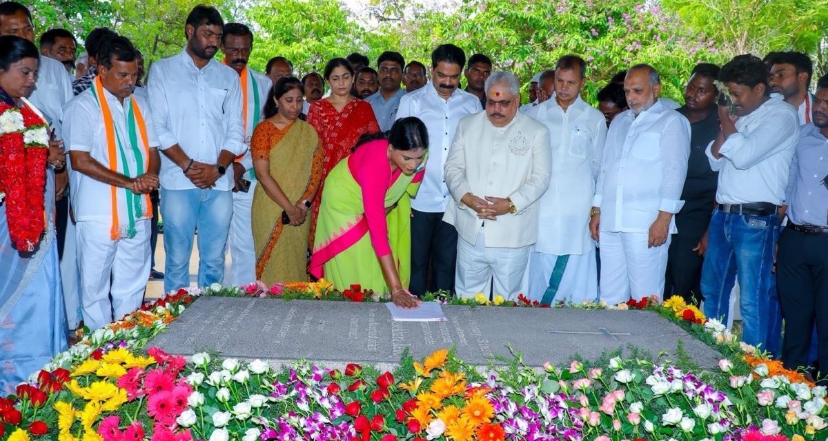 YS Sharmila with her nomination papers at her father Rajasekhar Reddy’s grave YS Sharmila with her nomination papers at her father Rajasekhar Reddy’s grave