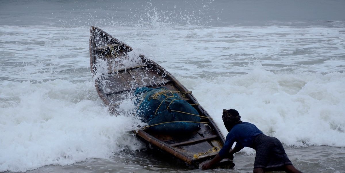 Rough seas cause havoc in coastal hamlets of Kerala Rough seas cause havoc in coastal hamlets of Kerala