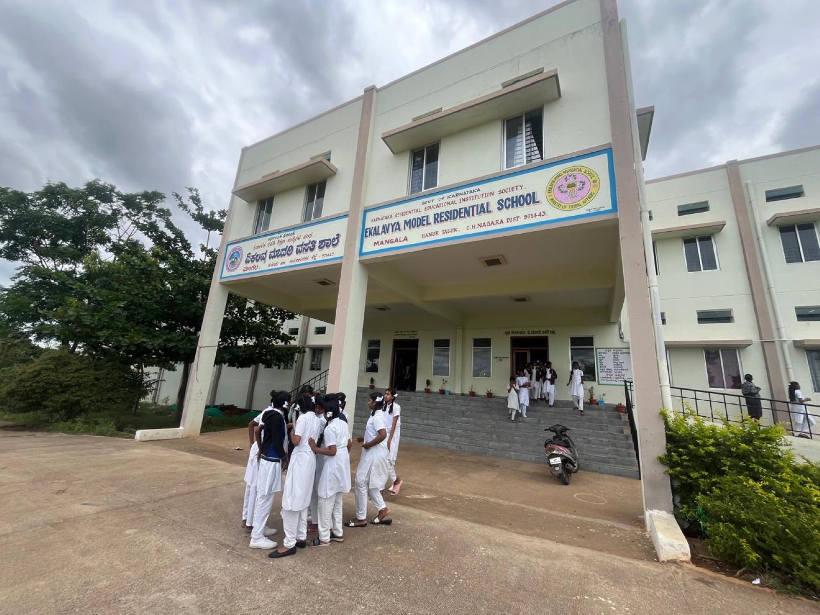 Impact of imposing Hindi and sidelining Kannada in Ekalavya schools Impact of imposing Hindi and sidelining Kannada in Ekalavya schools