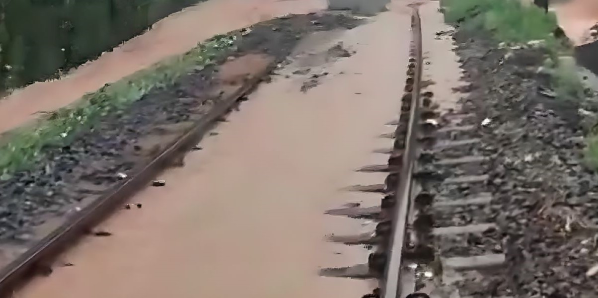 Flooding on the railway tracks