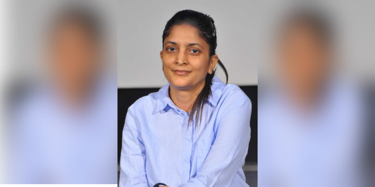 Sudha Kongara apologises for confusing Phule with Savarkar Sudha Kongara apologises for confusing Phule with Savarkar