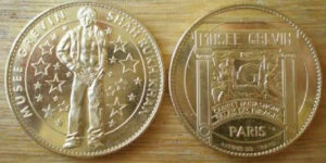 The customised gold coin of Shah Rukh Khan