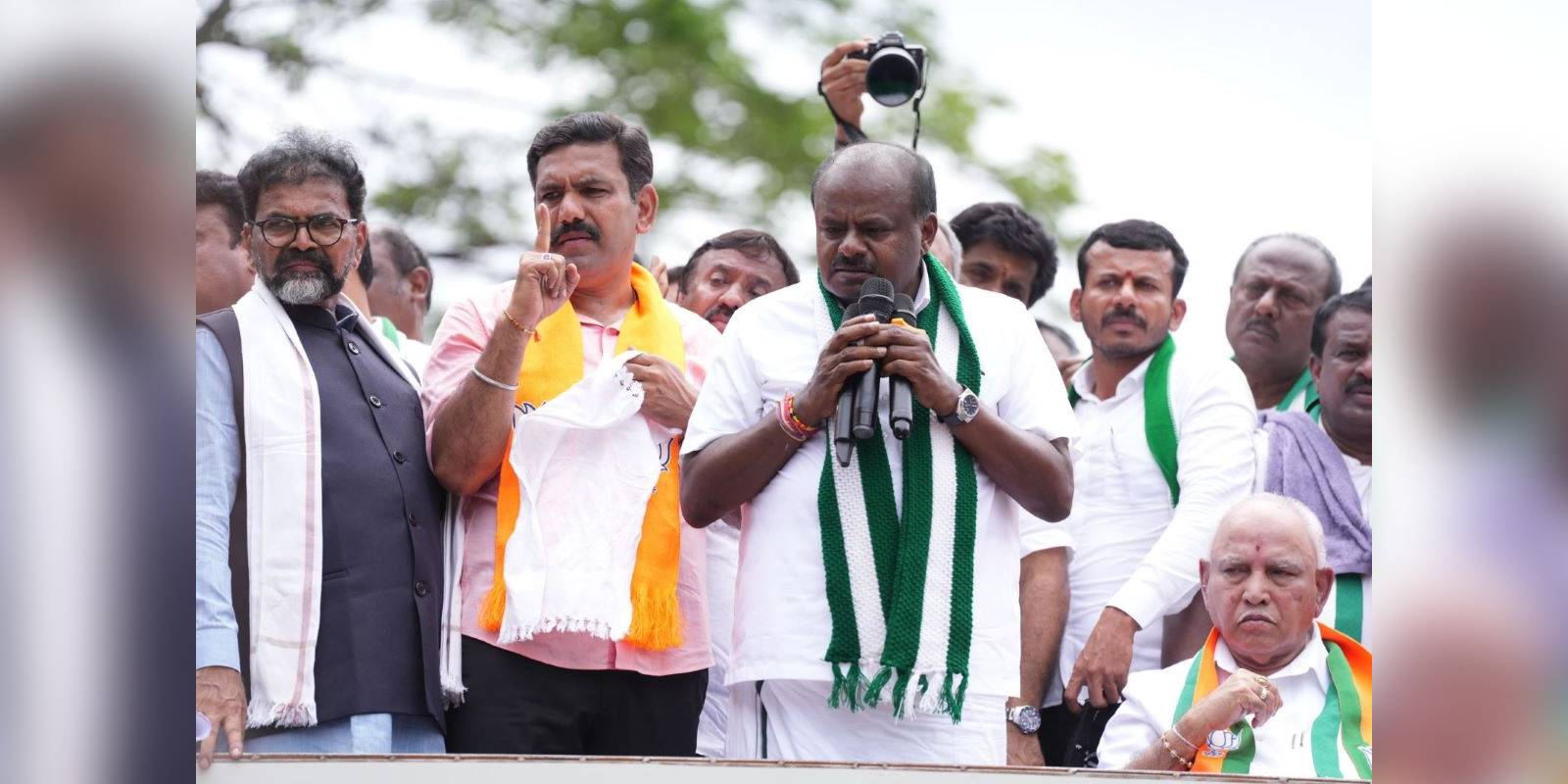 HD Kumaraswamy with BY Vijayendra and BS Yediyurappa (1) Karnataka BJP JD(S) HD Kumaraswamy Channapatna CP Yogeshwar