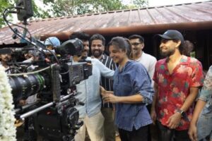 Saiju Sreedharan with Manju Warrier on the film sets