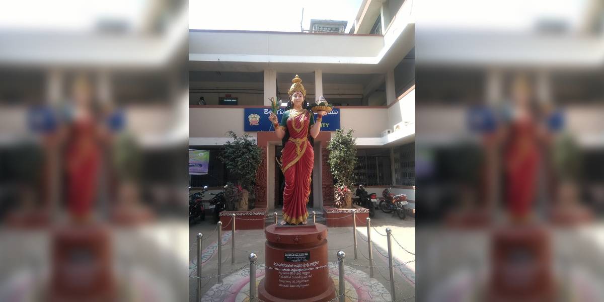 Telangana Talli symbolises Telangana's language, traditions, and the collective memory of the struggles for self-respect and autonomy. (Abdh266/Wikimedia Commons)