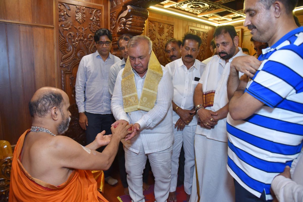 Karnataka Minister Ramalinga Reddy at a temple Karnataka mandates KMF ghee in temples amid Tirupati laddu row