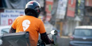 Heatwave warnings, but no relief: Gig workers push for protections as temperatures soar