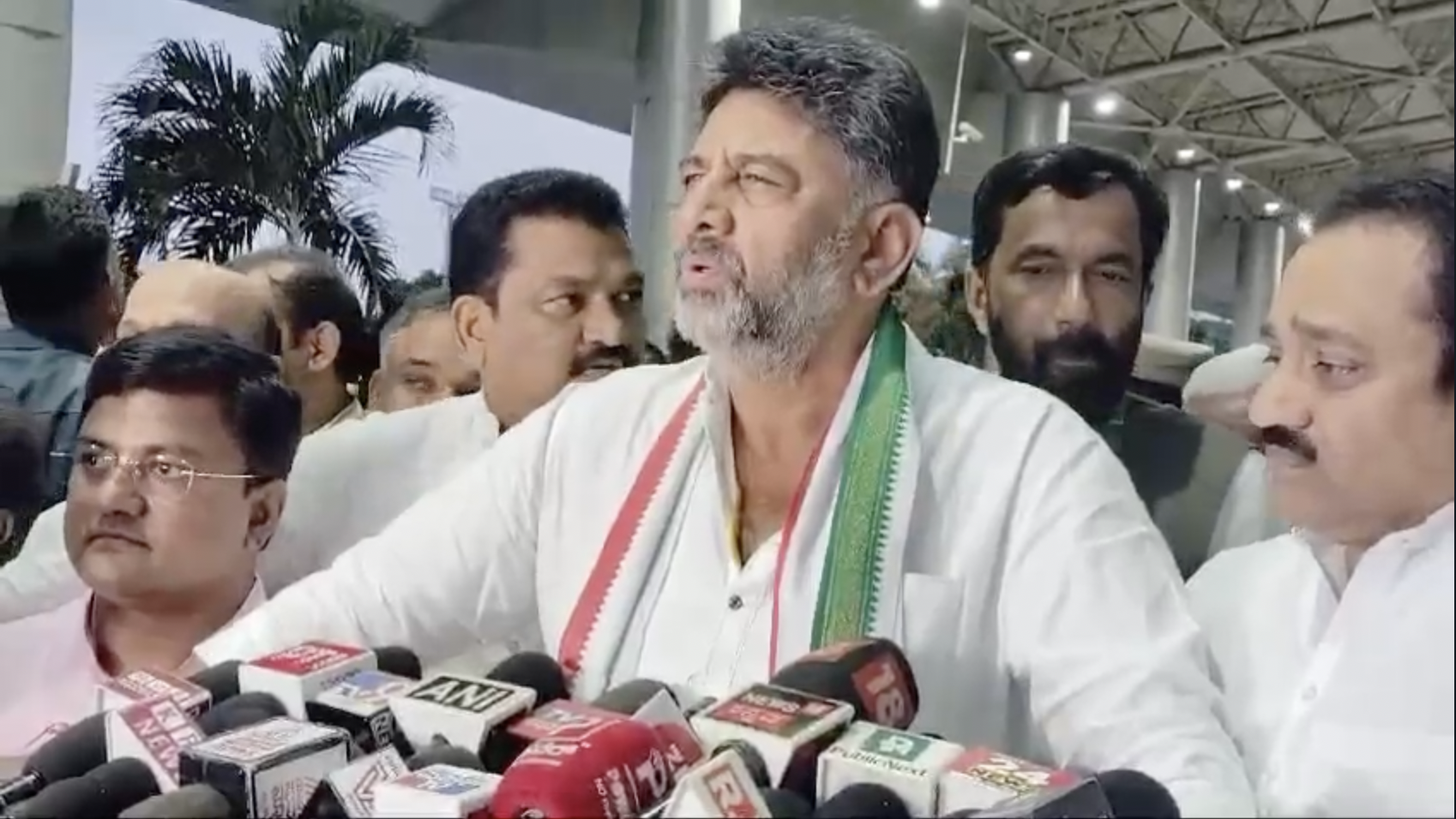 Dam repairs to begin after safety report: DCM DK Shivakumar Dam repairs to begin after safety report: DCM DK Shivakumar