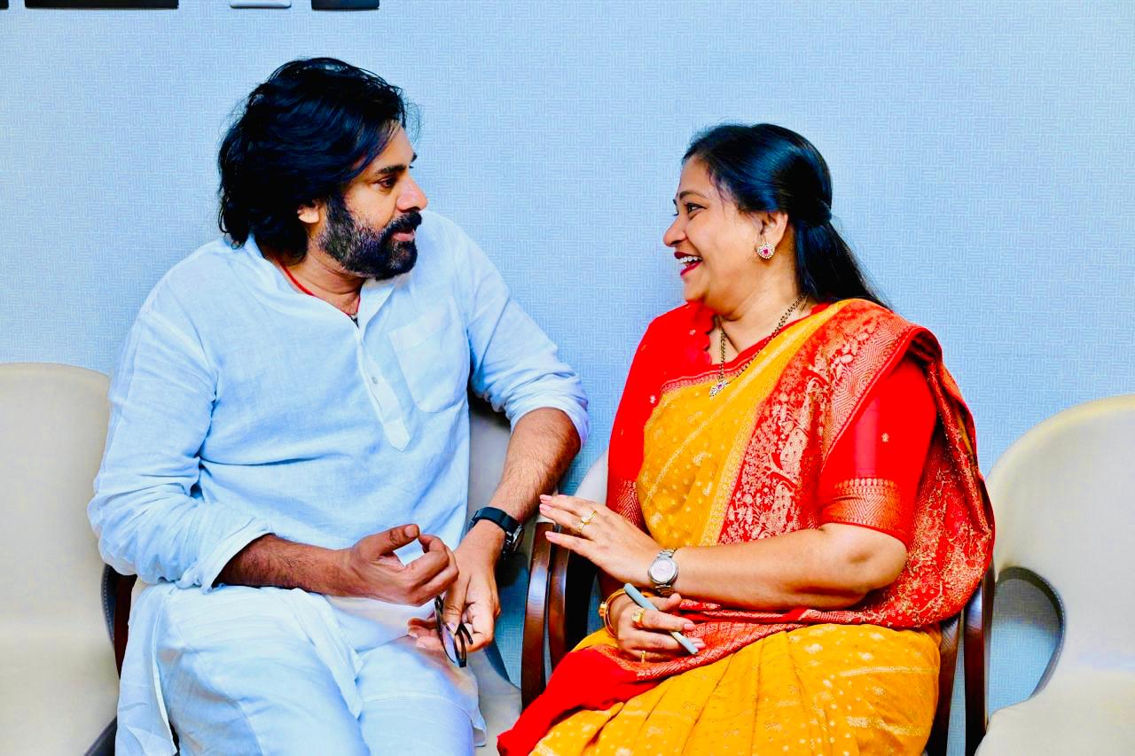 Anitha-Kalyan Home Minister Anitha Vangalapudi met Deputy Chief Minister Pawan Kalyan at the Chief Minister's Office on Thursday, and explained the initiatives taken to address crimes against women. (Anitha Vangalapudi/X)