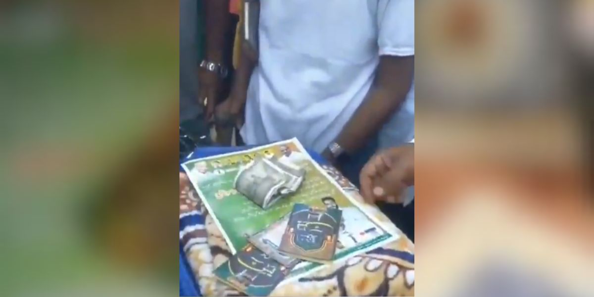 Channapatna voters bribed JD(S) bribing Muslim voters in Channapatna