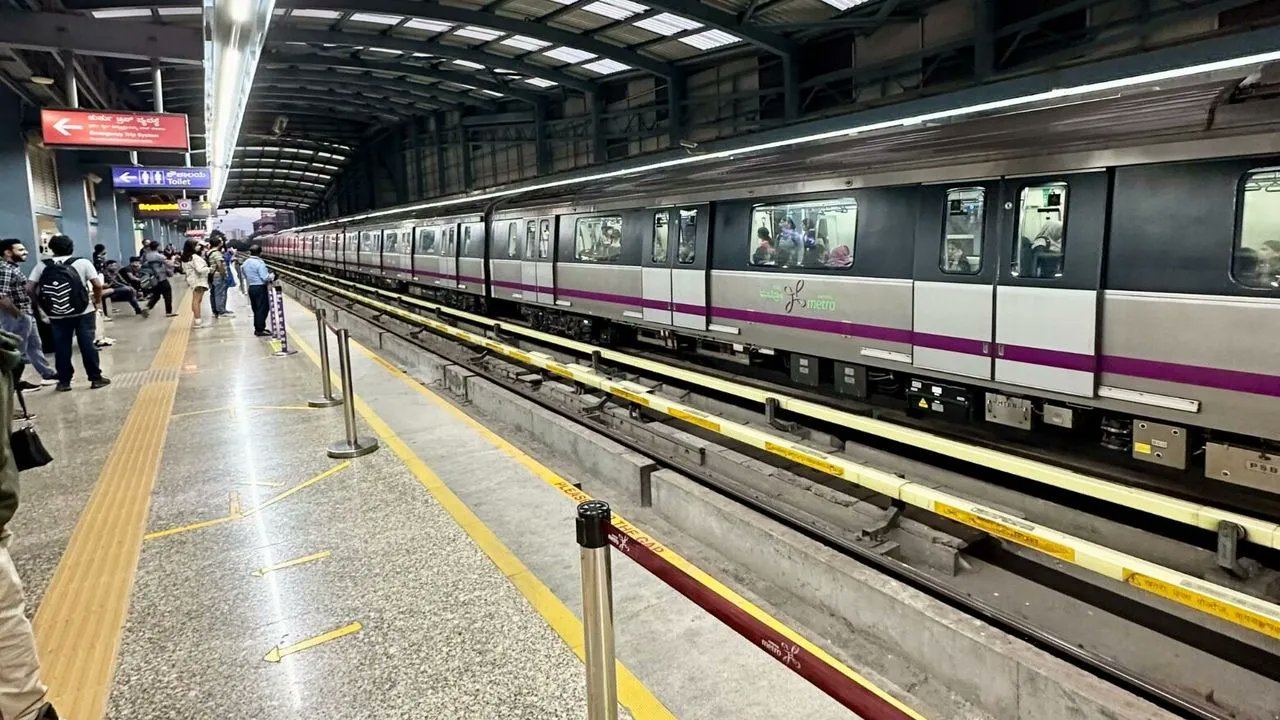 Bengaluru Metro. Bengaluru Metro.