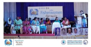 Soni Sori speaks at the fisherwomen assembly