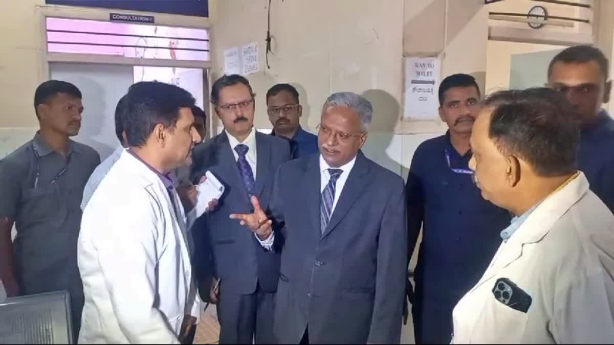 Lokayukta team made a surprise visit to K C General Hospital in Karnataka