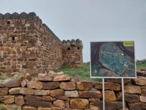 Fort wall