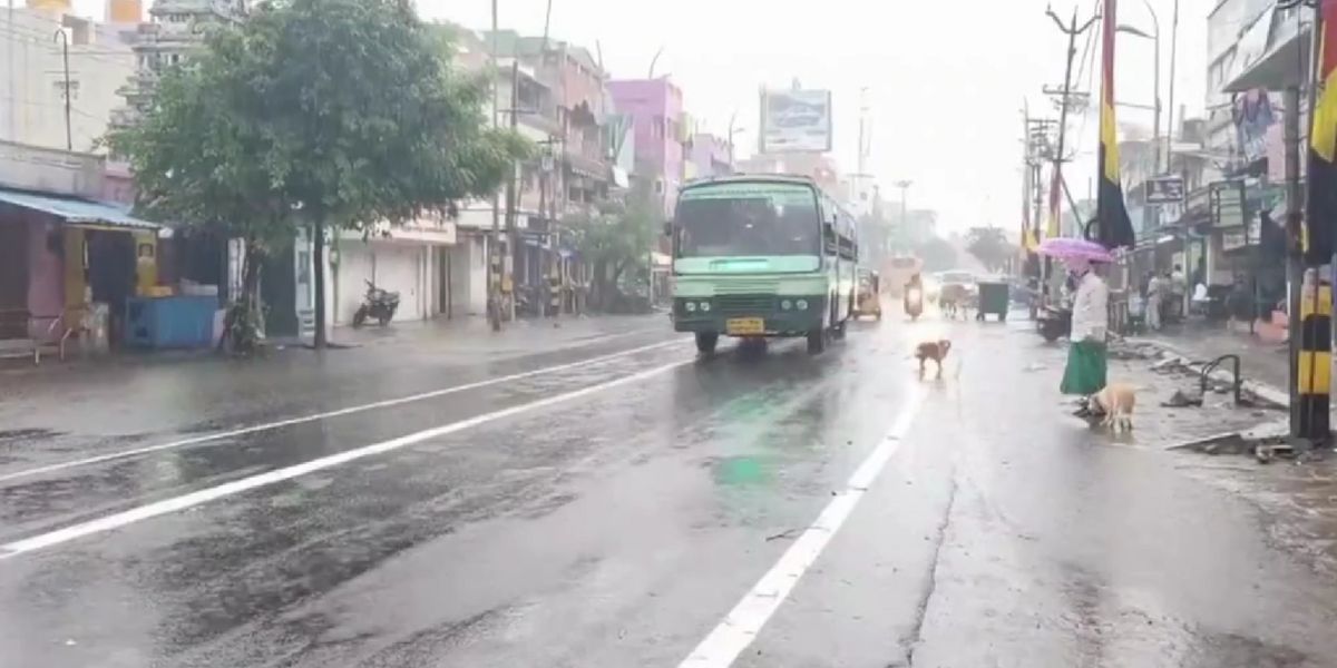 Heavy rains in Tamil Nadu.