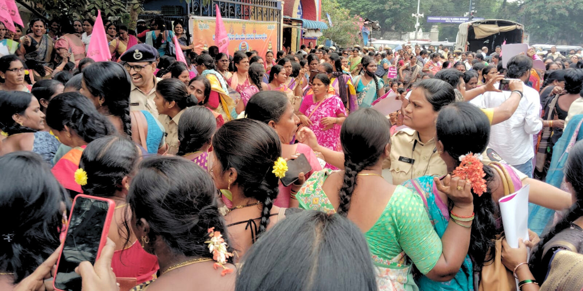 On December 9 ASHA workers took out a protest to demand a pay hike On December 9 ASHA workers took out a protest to demand a pay hike
