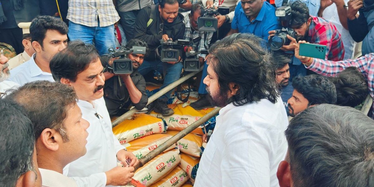 Pawan Kalyan at the Kakinada port