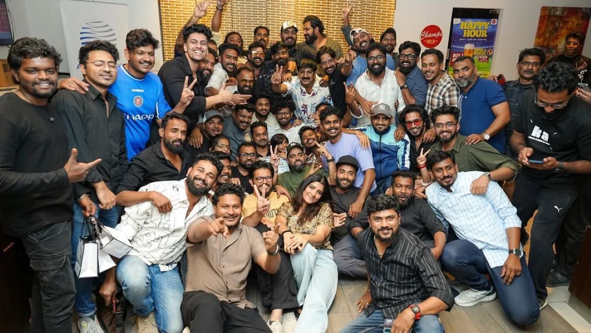 Thamar KV with his team