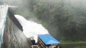 On 21 November 2014, the dam's water level reached 142 feet for the first time in 35 years, and again on 15 August 2018, following heavy rains in Kerala.