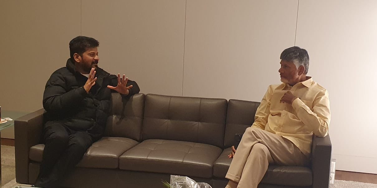 Telangana Chief Minister Revanth Reddy and Andhra Pradesh Chief Minister Chandrababu Naidu in Davos. (X)