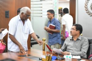 War veteran PS Raju at Prajavani.