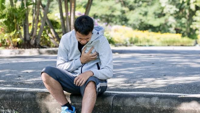 63BC9E37-571A-4E78-82A1-1D12926F389B_1_201_a COVID19, Vaccine link to sudden deaths of young people? Karnataka forms expert panel to find answers