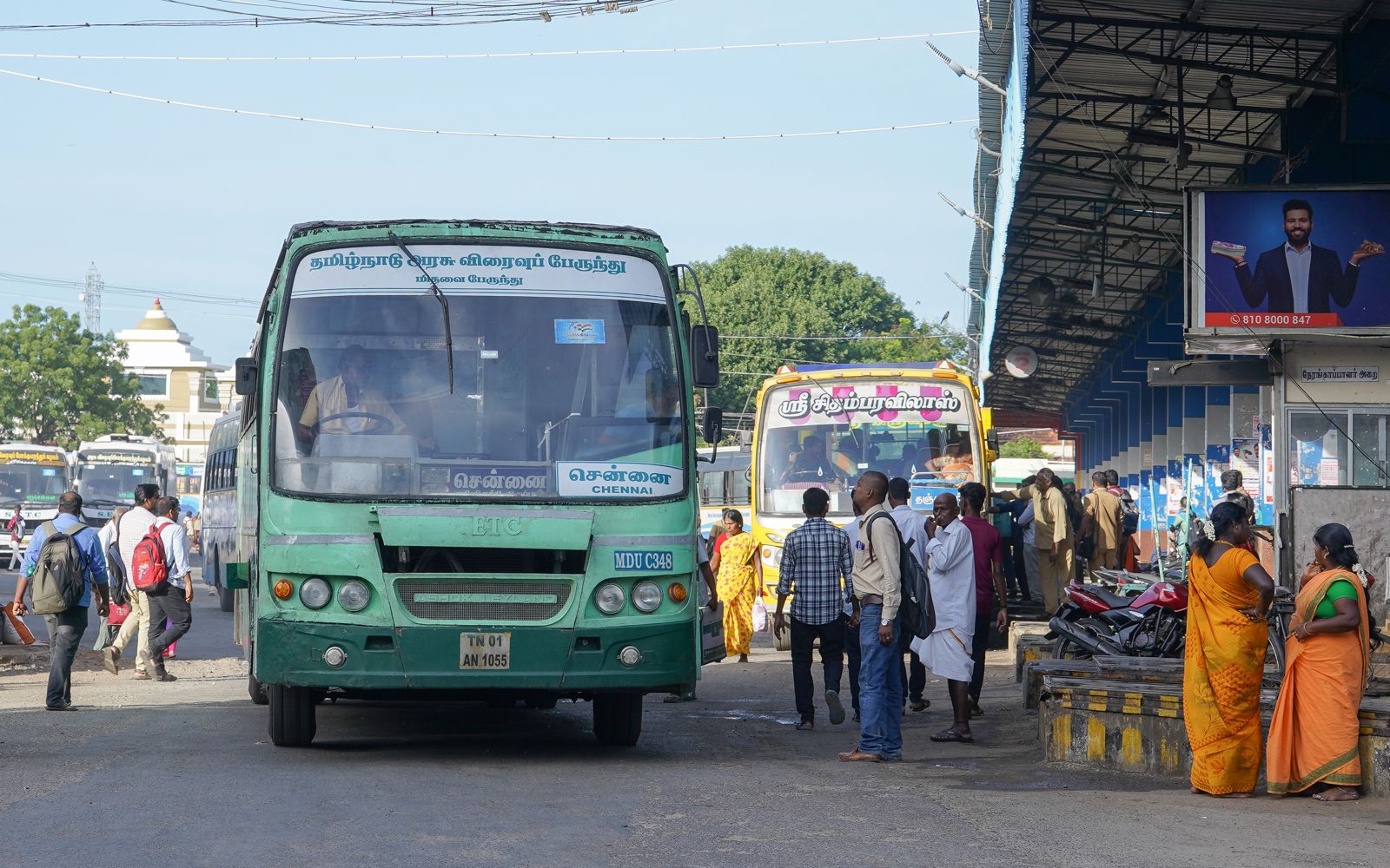 ChennaiBus TNSTC, one of the largest public transport networks in the country, operates over 10,000 routes with approximately 20,000 buses. (Wikimedia Commons)