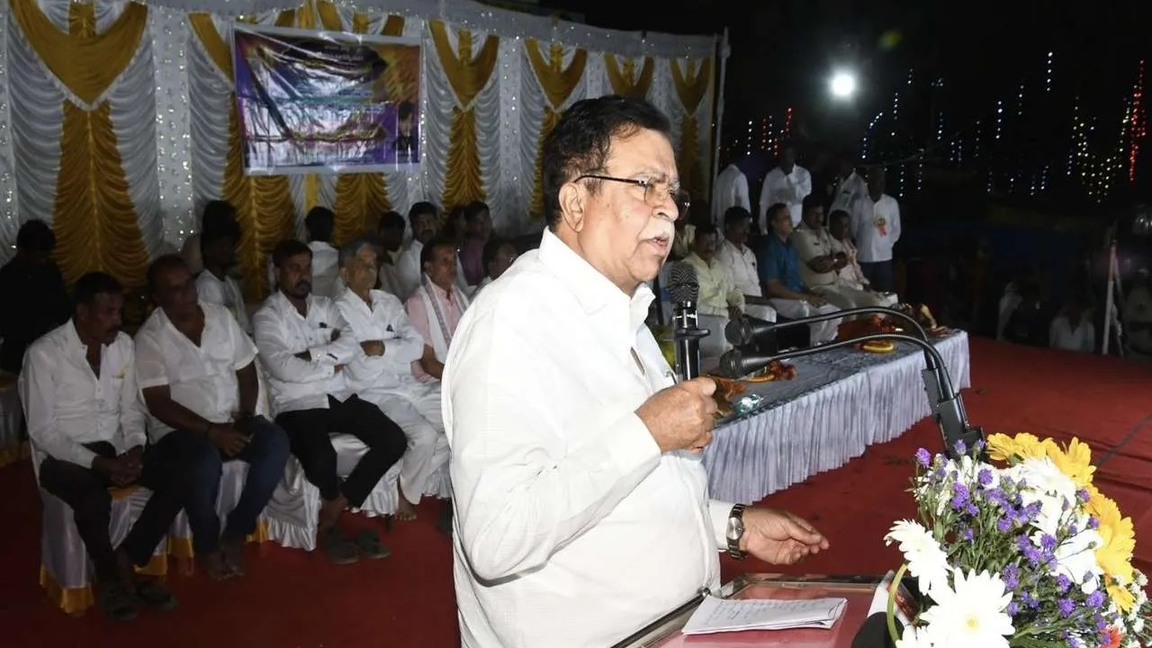 KN-Rajanna Cooperation Minister KN Rajanna said he will lodge a formal complaint with Home Minister G Parameshwara on Tuesday.