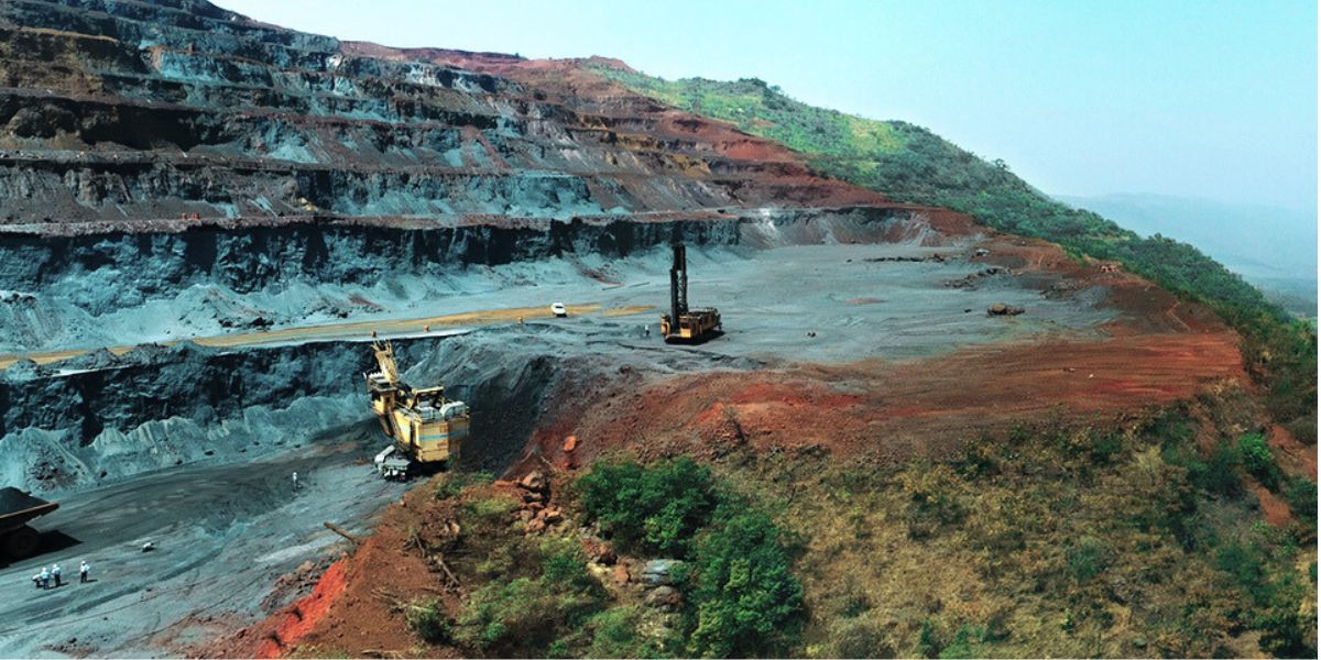 Iron ore mining. (NMDC)