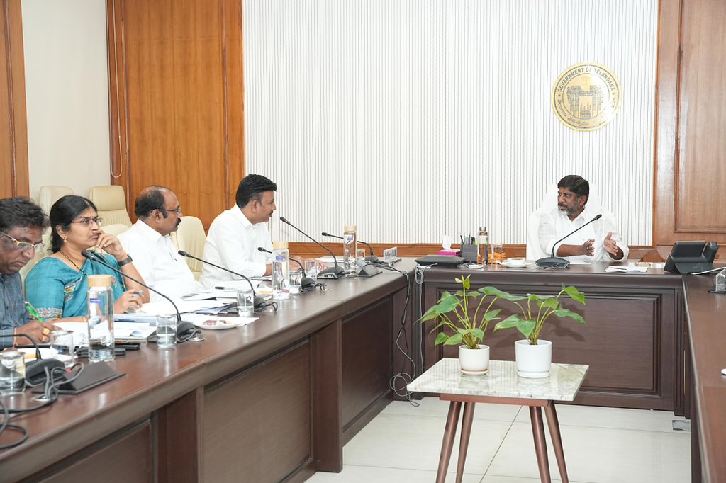 Bhatti Vikramarka reviews State security amid cross-border tensions ( Bhatti Vikramarka Mallu @Bhatti_Mallu on X) Bhatti Vikramarka reviews State security amid cross-border tensions ( Bhatti Vikramarka Mallu @Bhatti_Mallu on X)