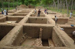 Ramakrishna’s work at Keezhadi revealed multiple layers of habitation, including pottery, tools, and other artefacts.
