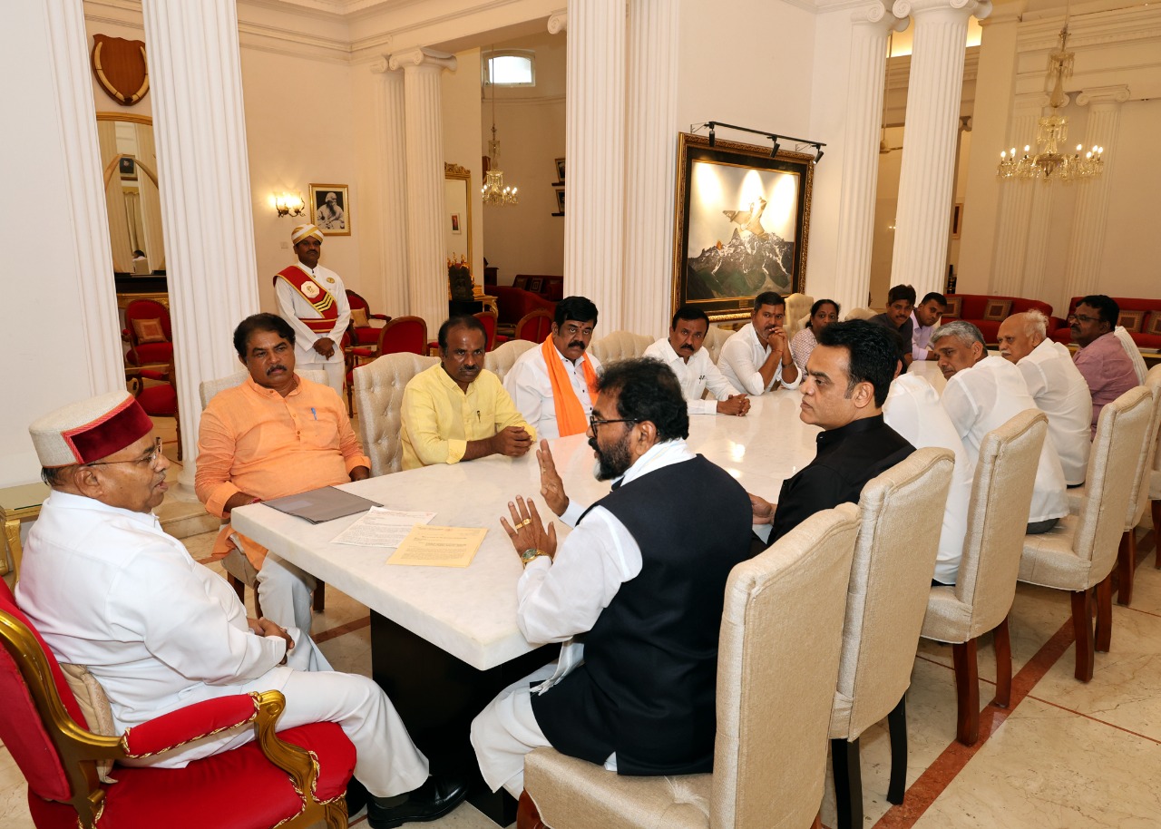 BJP leaders meet governor over alleged Congress attack on MLC Narayanaswamy in Kalaburagi