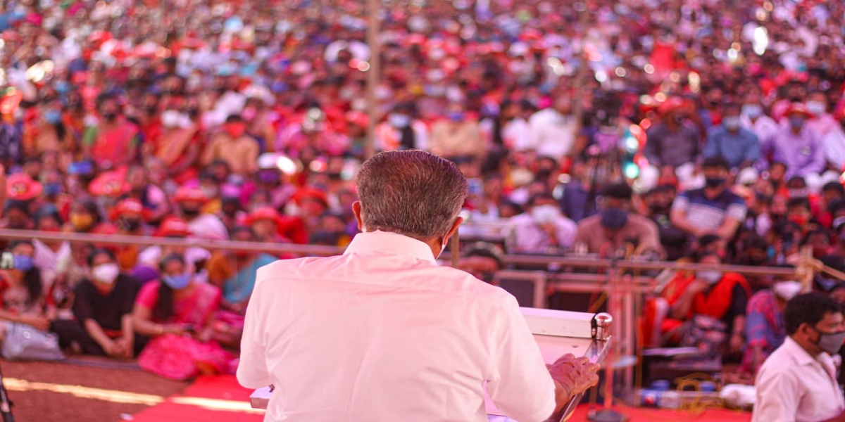 Kerala Chief Minister Pinarayi Vijayan addressing a rally.