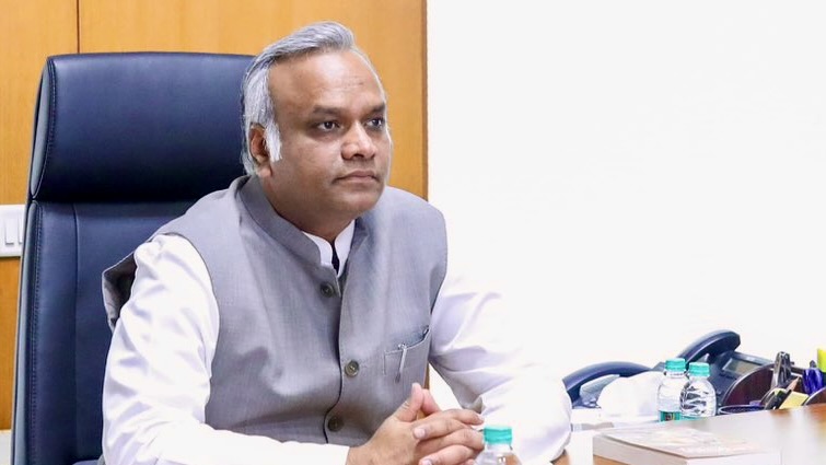 C614160E-9572-4C5A-942F-18010240B7C9_1_201_a ‘There were mistakes, we take responsibility’: Karnataka Minister Priyank Kharge admits to lapses behind Bengaluru stampede