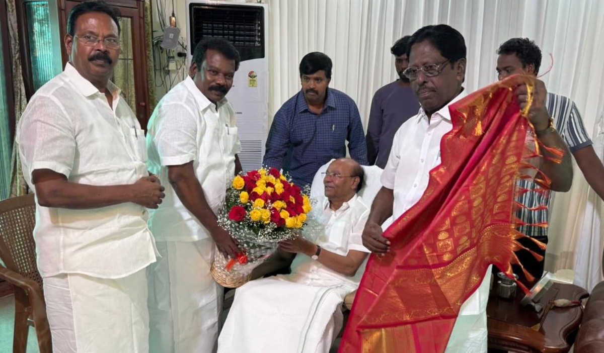 K Selvaperunthagai meets PMK founder Ramadoss