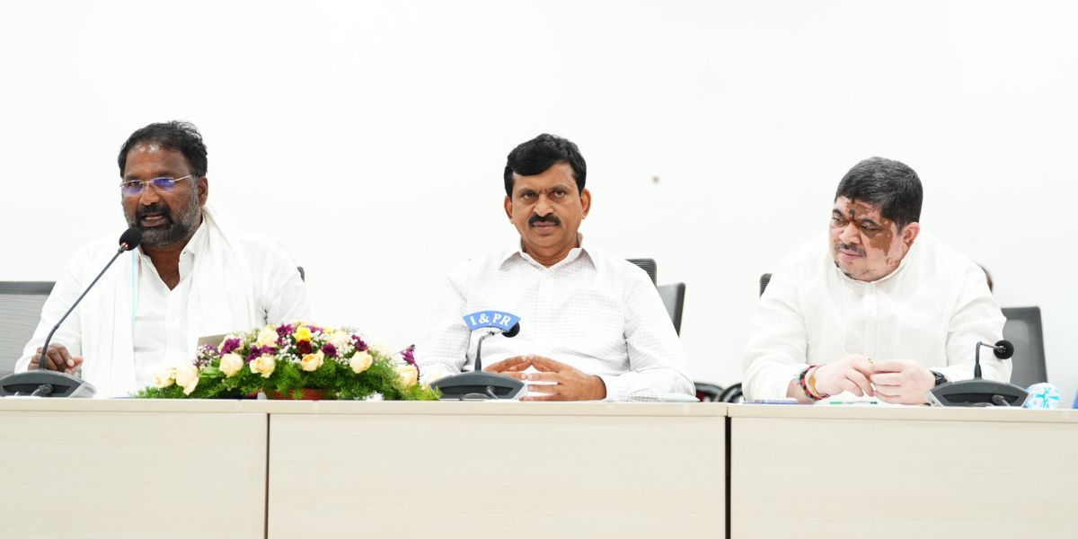 Telangana Ministers speaking to the media after Cabinet meeting. Telangana Ministers speaking to the media after Cabinet meeting.