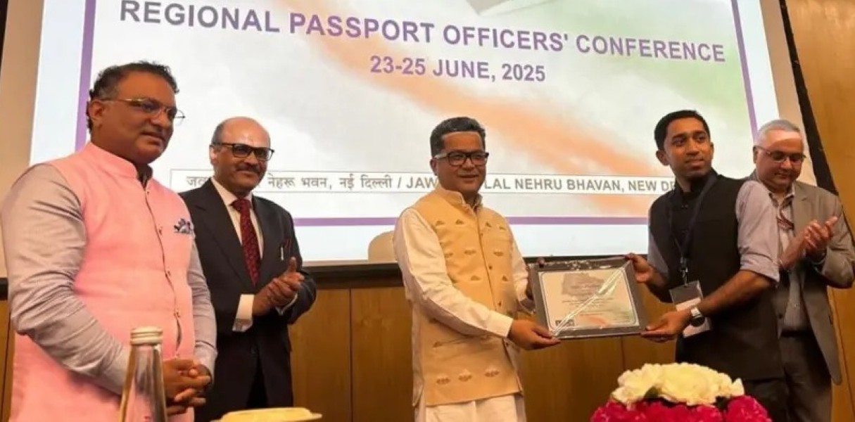 Kozhikode RPO bags best passport office award