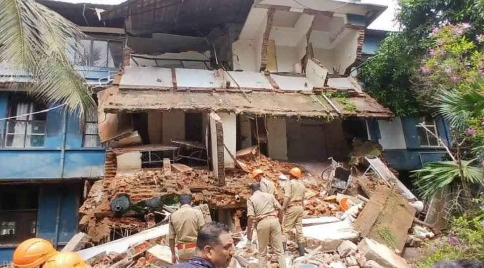 Building A portion of the building collapsed at 10.45 am on 3 July.